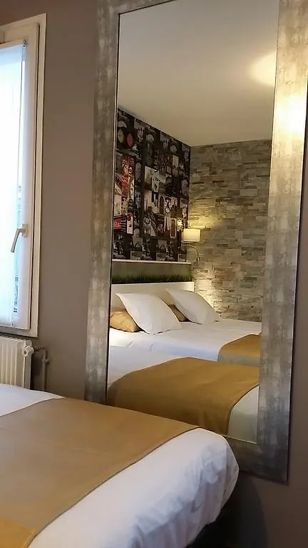 De La Felicite 3*